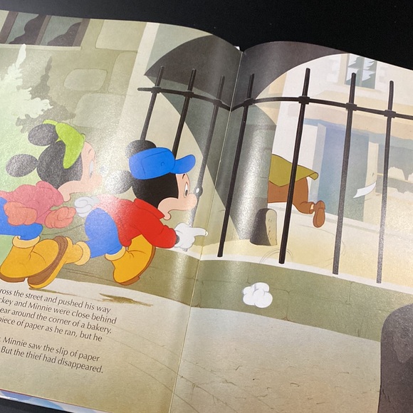 Mickey Mouse in The Viking’s Eye by Nikki Grimes - Hardcover Children’s Book - Picture 6 of 8